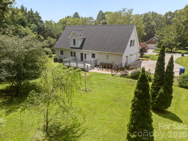 6 Springfield Way, Arden, NC 28704