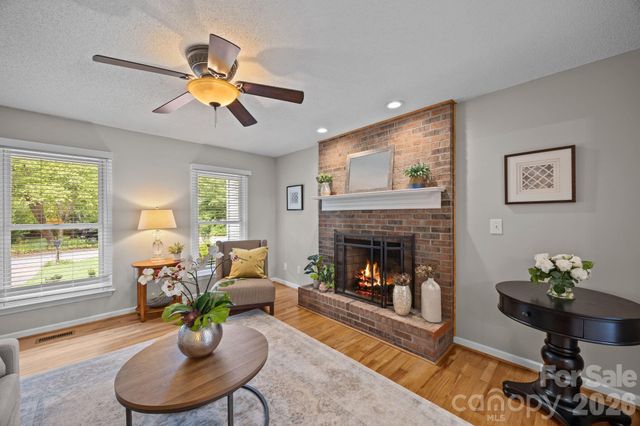 6 Springfield Way, Arden, NC 28704