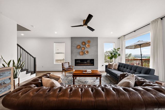 114 MAGNOLIA CIR, Boerne, TX 78006