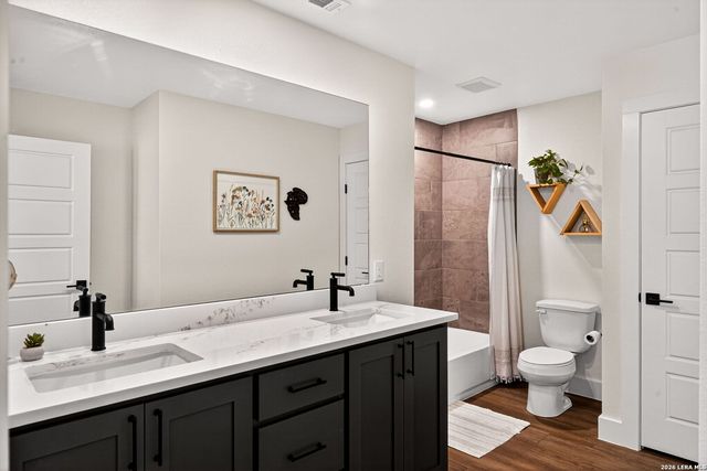 114 MAGNOLIA CIR, Boerne, TX 78006