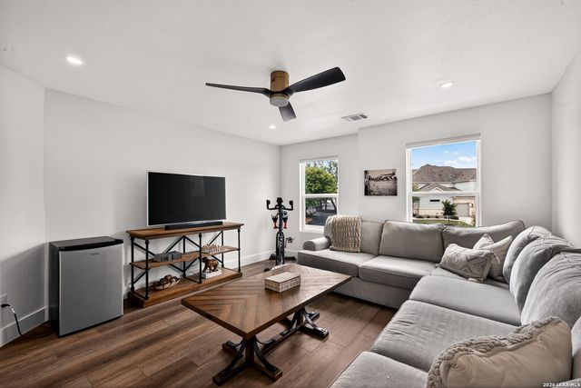 114 MAGNOLIA CIR, Boerne, TX 78006