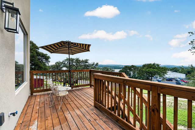 114 MAGNOLIA CIR, Boerne, TX 78006