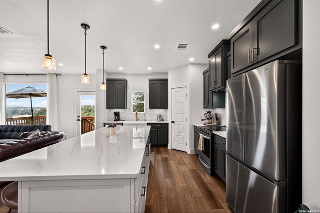 114 MAGNOLIA CIR, Boerne, TX 78006