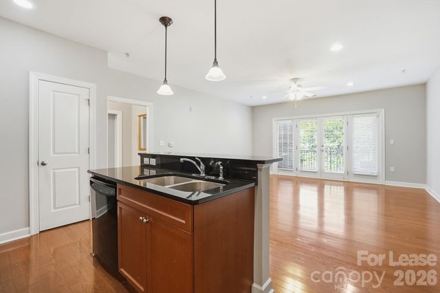 1829 Kenilworth Avenue 204, Charlotte, NC 28203