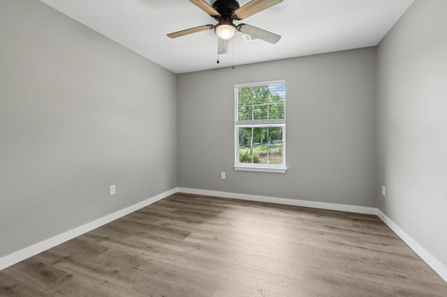 150 Alice Preston Loop, Gordonsville, TN 38563