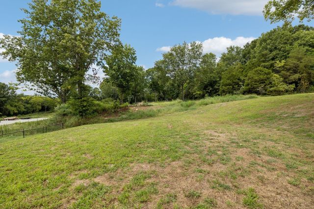 150 Alice Preston Loop, Gordonsville, TN 38563