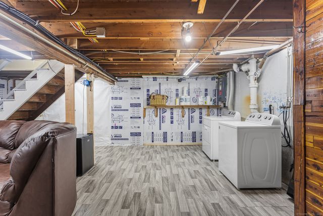 19 Fairlawn Avenue, Middletown, CT 06457