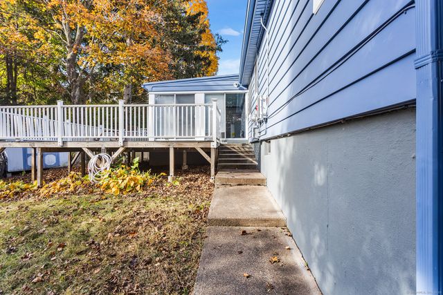 19 Fairlawn Avenue, Middletown, CT 06457