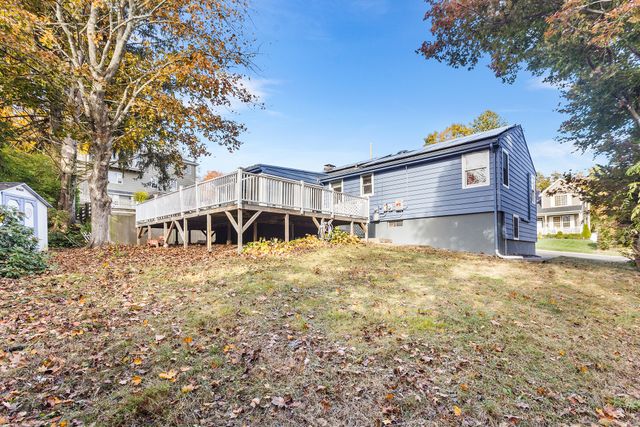 19 Fairlawn Avenue, Middletown, CT 06457