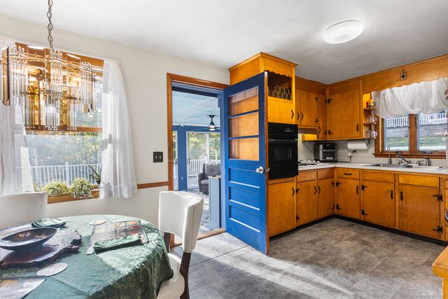 19 Fairlawn Avenue, Middletown, CT 06457