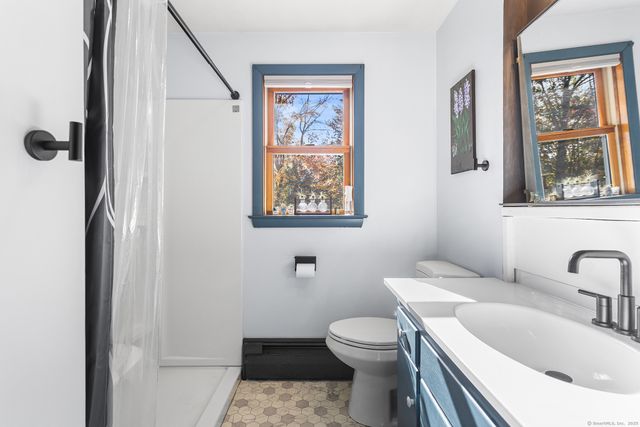 19 Fairlawn Avenue, Middletown, CT 06457