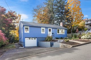 19 Fairlawn Avenue, Middletown, CT 06457