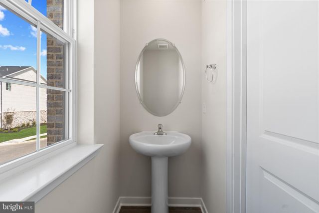 5011 SILVER OAK DR, Rosedale, MD 21237