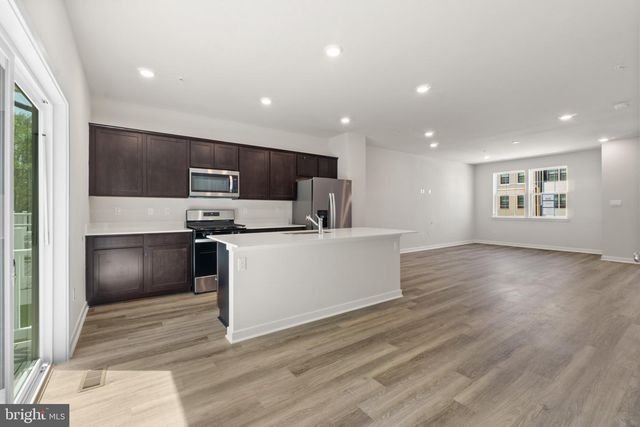 5011 SILVER OAK DR, Rosedale, MD 21237