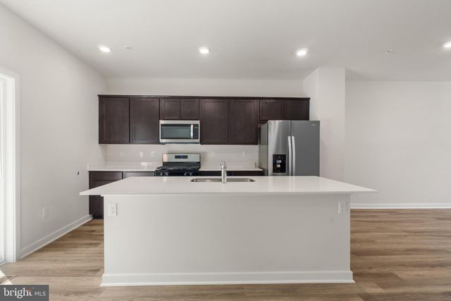 5011 SILVER OAK DR, Rosedale, MD 21237