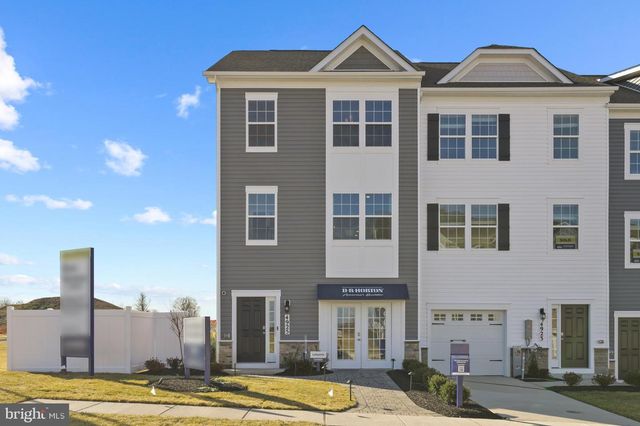 5011 SILVER OAK DR, Rosedale, MD 21237