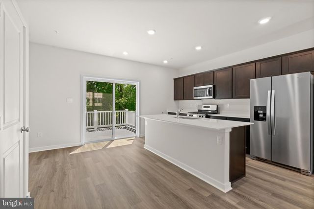 5011 SILVER OAK DR, Rosedale, MD 21237