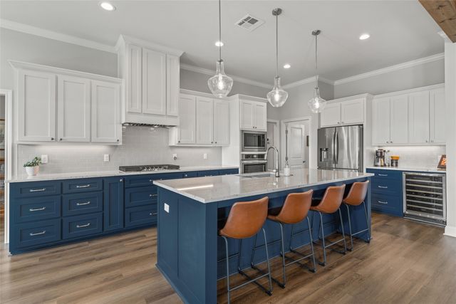 624 Lindsay Lane, Robinson, TX 76706