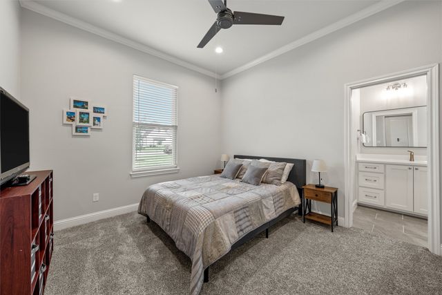 624 Lindsay Lane, Robinson, TX 76706