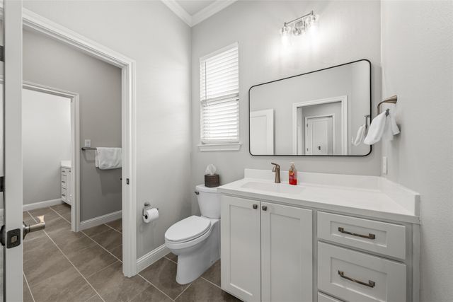 624 Lindsay Lane, Robinson, TX 76706