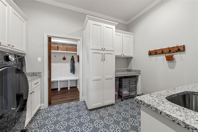 624 Lindsay Lane, Robinson, TX 76706