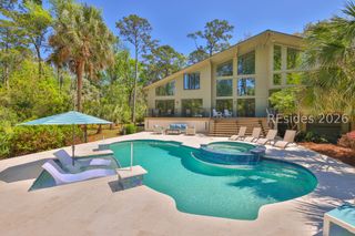 30 Plantation Dr, Hilton Head Island, SC 29928