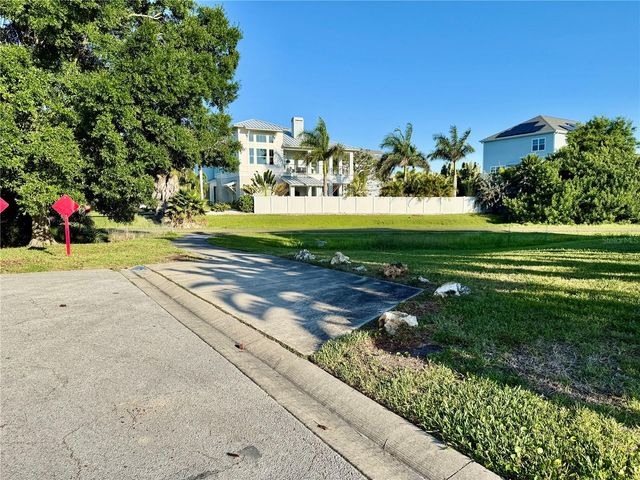 501 PALM AVENUE, Palm Harbor, FL 34683