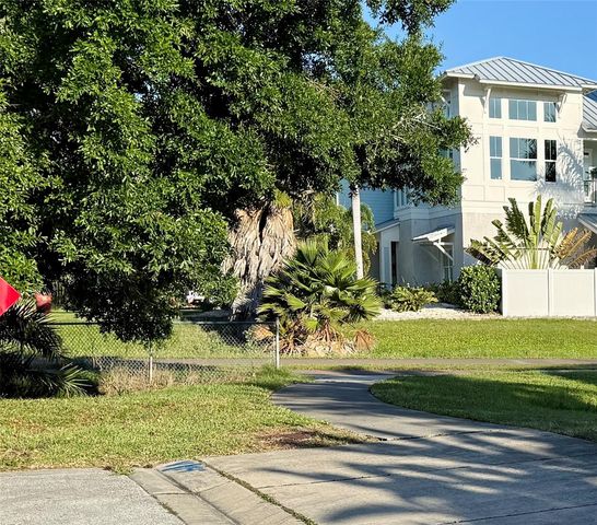 501 PALM AVENUE, Palm Harbor, FL 34683