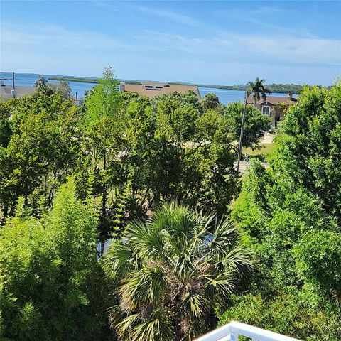 501 PALM AVENUE, Palm Harbor, FL 34683