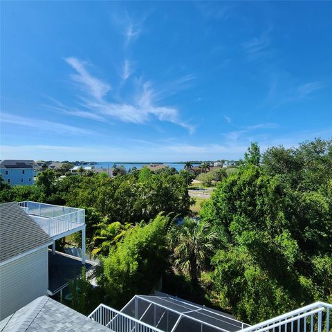 501 PALM AVENUE, Palm Harbor, FL 34683