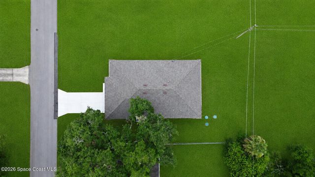 460 Grenadier Avenue NW, Palm Bay, FL 32907