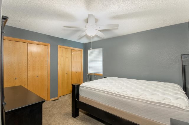 1925 S Chateau St, Wichita, KS 67207