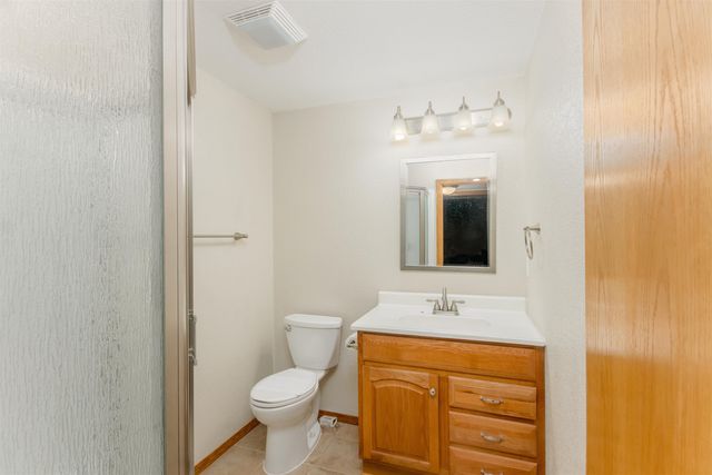 1925 S Chateau St, Wichita, KS 67207