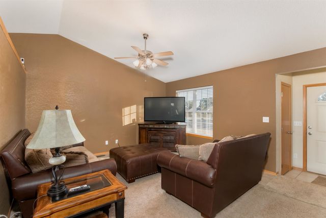 1925 S Chateau St, Wichita, KS 67207