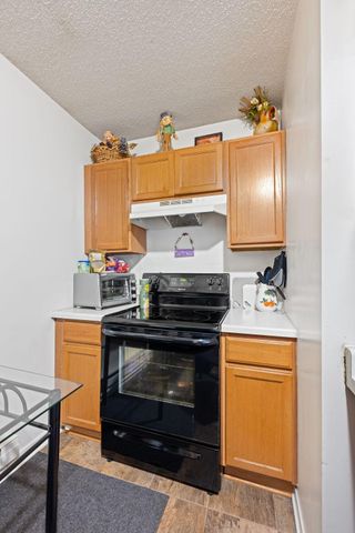 2524 Portland Avenue, Minneapolis, MN 55404