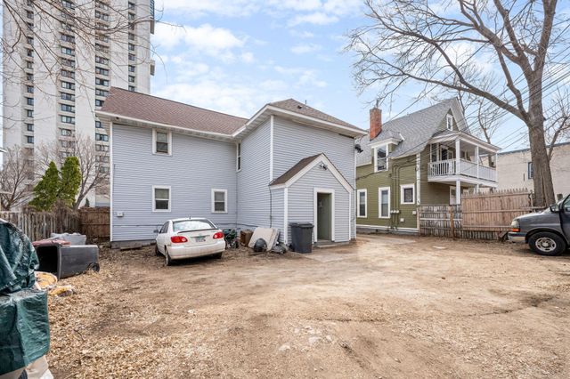 2524 Portland Avenue, Minneapolis, MN 55404