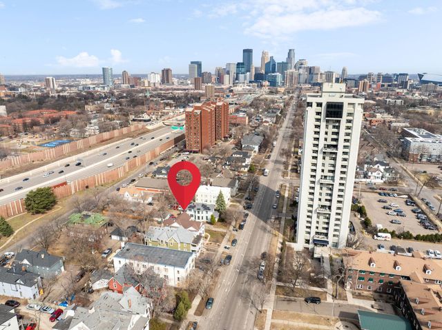 2524 Portland Avenue, Minneapolis, MN 55404