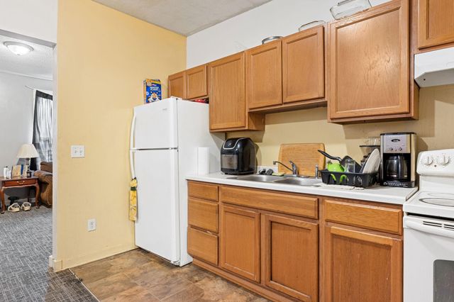 2524 Portland Avenue, Minneapolis, MN 55404
