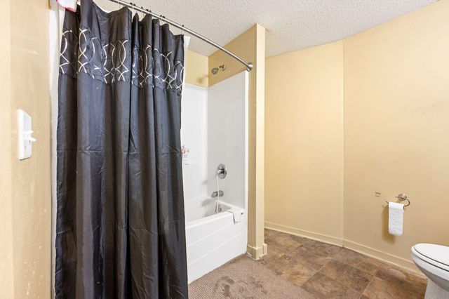 2524 Portland Avenue, Minneapolis, MN 55404