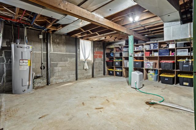 620 12th Street N, Moorhead, MN 56560