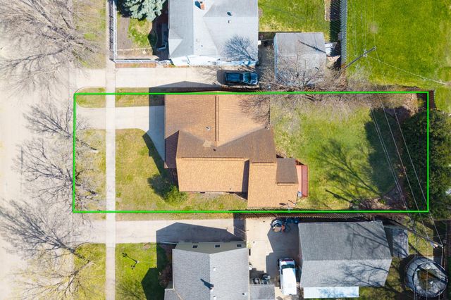 620 12th Street N, Moorhead, MN 56560