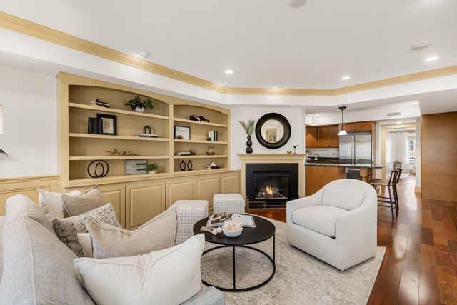 66 State St Unit 202, Portsmouth, NH 03801