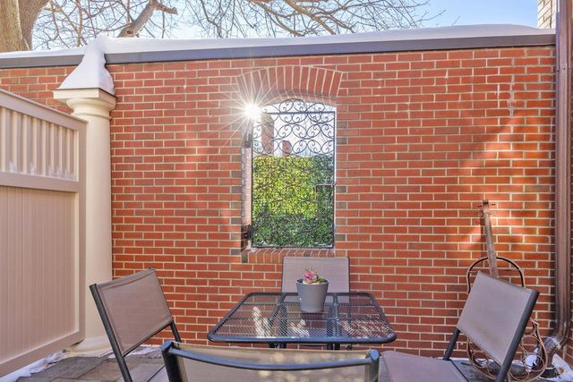 66 State St Unit 202, Portsmouth, NH 03801