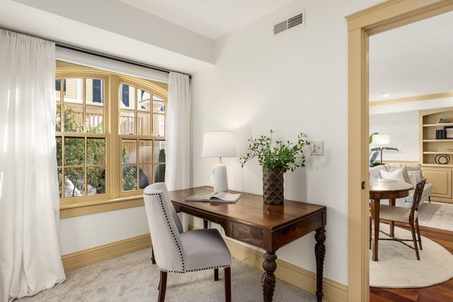 66 State St Unit 202, Portsmouth, NH 03801