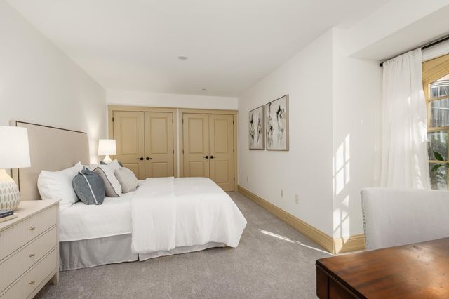 66 State St Unit 202, Portsmouth, NH 03801