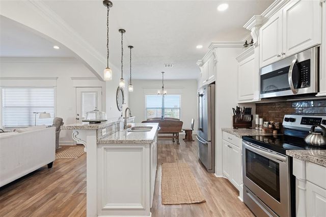 632 Woodland Street, Iowa, LA 70647