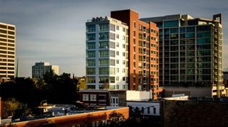 1590 Elmwood Avenue 401, Evanston, IL 60201
