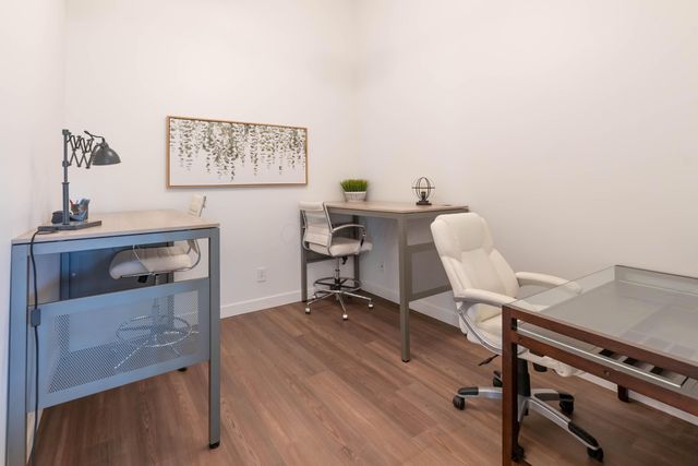 121 E High Street, London, OH 43140