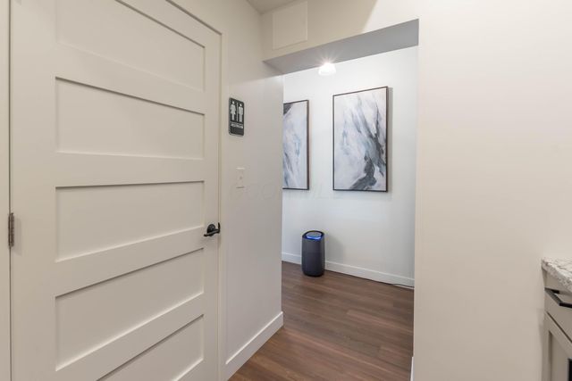 121 E High Street, London, OH 43140