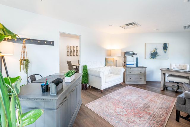 121 E High Street, London, OH 43140